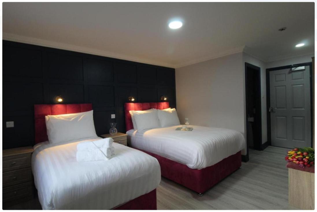 Dutch Tulip Rooms มาลโลว์ ภายนอก รูปภาพ