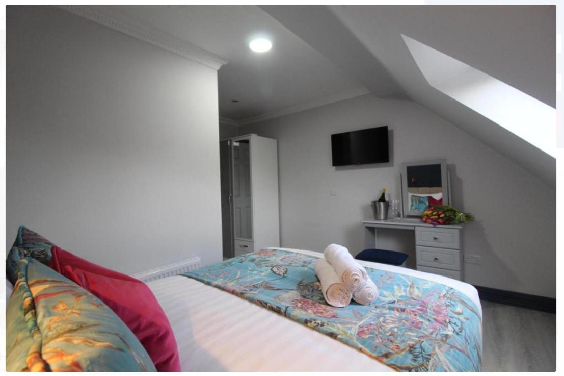 Dutch Tulip Rooms มาลโลว์ ภายนอก รูปภาพ
