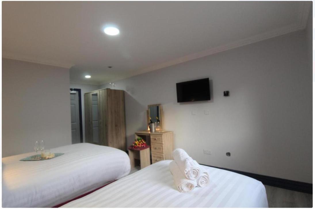 Dutch Tulip Rooms มาลโลว์ ภายนอก รูปภาพ